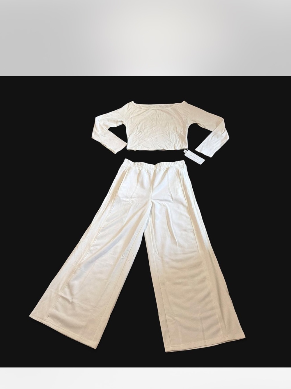 Women’s Large 2 Pc lounge/track suit - NWT